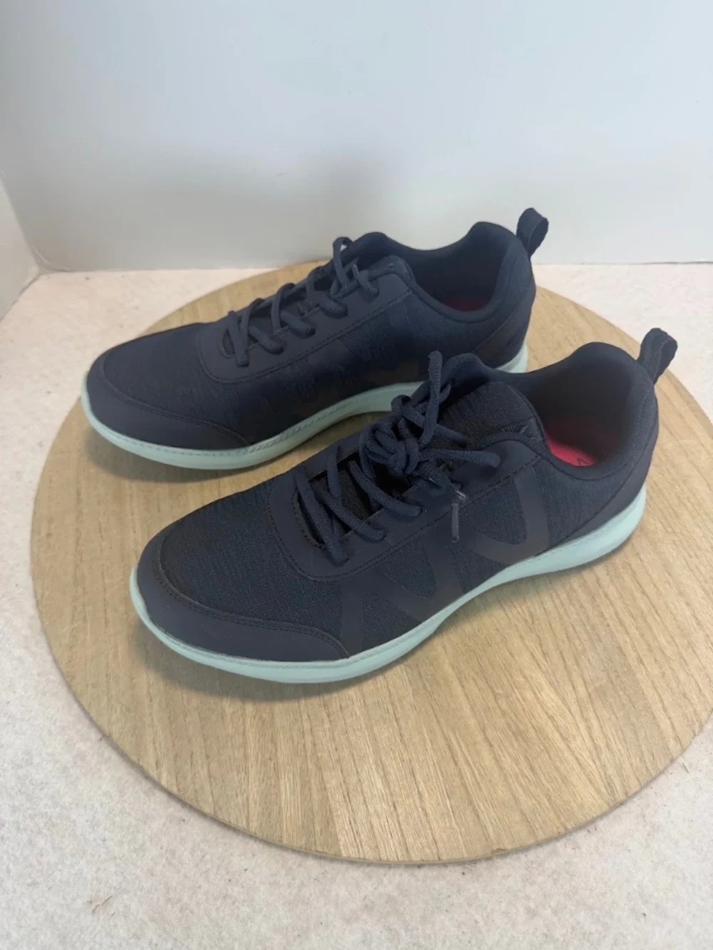 Vionic Kiara Pro Women’s 12 Wide Navy Blue Slip Resistant Work Shoes NWOT